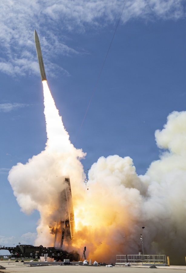 The U.S. Army and U.S. Navy have conducted a successful test launch of a common hypersonic missile from Cape Canaveral Space Force Station in Florida. The launch took place on March 26, 2026, as part of ongoing efforts to develop advanced strike capabilities.
