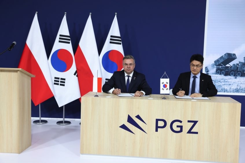 The South Korean enterprise Hanwha Defense and Polska Grupa Zbrojeniowa (PGZ) have signed a memorandum of understanding.