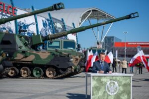Huta Stalowa Wola S.A. will produce and deliver to the Polish Armed Forces 48 Krab howitzers and accompanying equipment.
