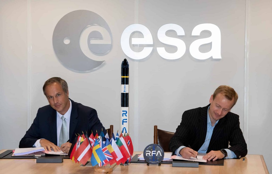 Rocket Factory Augsburg AG officially signs the contract with ESA under the Boost! – ESA’s program.