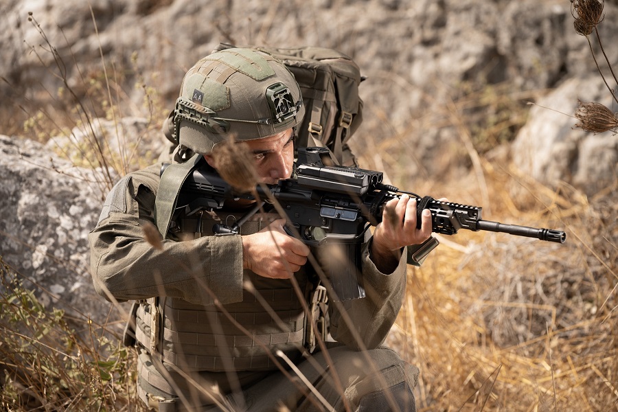 Israeli company Smartshooter has unveiled its SMASH 3000 system that enables "first bullet on target". The systems is now being evaluated by some European armies.