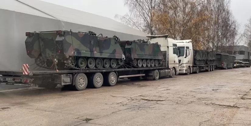 Lithuania handed over to Ukraine 12 items of M113 APCs: 10 with 120mm mobile mortars mounted on them and 2 for the role of fire control.