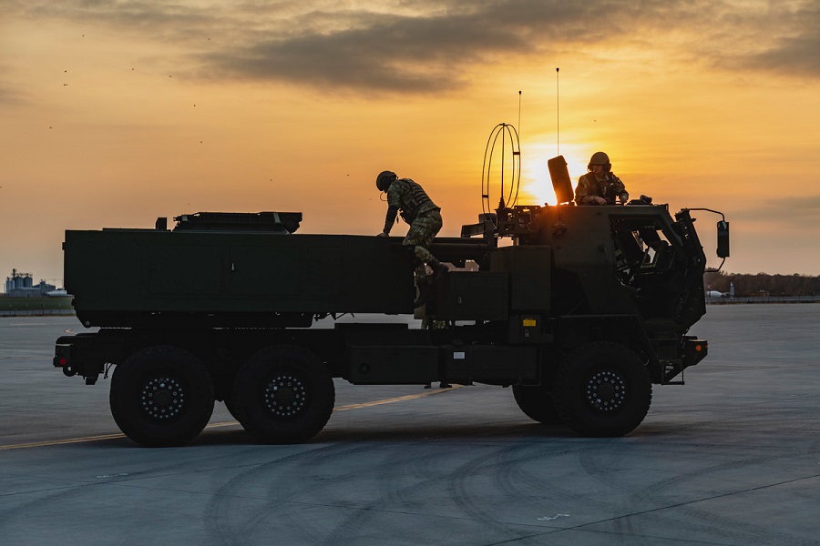 A Royal Air Force Brize Norton based Atlas transport aircraft has conducted trials in Romania to rapidly deploy NATO weapons capabilities, using a Romanian military HIMARS weapons system.