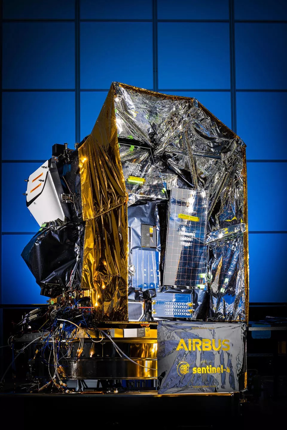 Airbus Defence and Space has delivered the first Sentinel-4/UVN (Ultraviolet, Visible and Near Infra-Red) multispectral instrument flight model to the European Space Agency (ESA). It will be integrated onto the Meteosat Third Generation Sounder (MTG-S1) satellite next year.