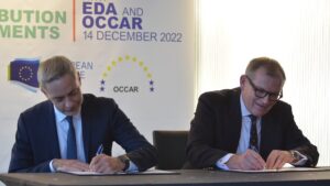 The European Commission signed contribution agreements with the European Defence Agency (EDA) and the Organisation for Joint Armament Co-operation (OCCAR) on Wednesday to delegate the implementation, under indirect management, of four strategic defence projects under the European Defence Fund (EDF).