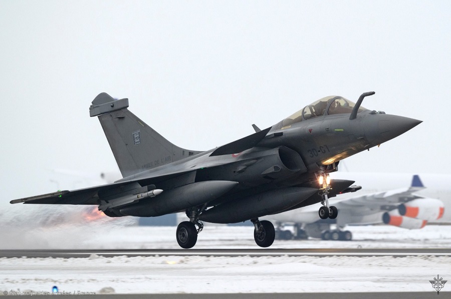 The French Air and Space force conducted a temporary deployment of one Rafale fighter aircraft from Siauliai Air Base, Lithuania, to join the German fighter detachment at Ämari Air Base, Estonia, to practice dispersed operation drills and aircraft cross-servicing.