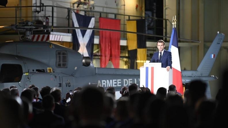 On November 9th, 2022 France’s President Emmanuel Macron presented the new “Revue Nationale Stratégique” aboard the amphibious helicopter carrier Dixmude in Toulon, France. The released document aims to define France’s main national and international security objectives for 2030. The document addresses the role of France as a respected actor in international security and at the core of the European strategic autonomy initiative.