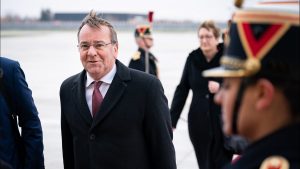 “Germany is the largest economy in Europe, so it should also be our goal to have the strongest and best-equipped army in the EU”, Germany’s defence minister Boris Pistorius told the newspaper “Bild am Sonntag” in an interview.