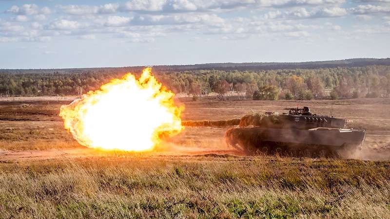 Ukraine to receive German Leopard tanks from Europe
