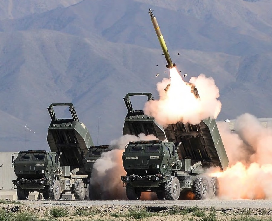 On February 7, the United States announced the approval of a USD 10 billion sale of M142 HIMARS (High Mobility Artillery Rocket System) launchers to Poland. The package includes also ATCMS (Army Tactical Missile System) missiles and others types of HIMARS weapons. "The great reinforcement of the Polish artillery is getting closers," Polish defence minister Mariusz Blaszczak said on Twitter. "We are starting price negotiations."