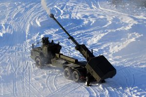 The fast-growing and high-technology Swedish defence company W5 Solutions signs contract with the German company Krauss-Maffei Wegmann (KMW), the European market leader for highly protected wheeled and tracked vehicles. The contract applies to the order W5 Solutions informed about 2022-11-30 and covers the design and manufacture of an interchangeable Archer simulator cabin. Optional cabins can be ordered within the contract and the value of the order for the first cabin is now published, which amounts to SEK 15 million.