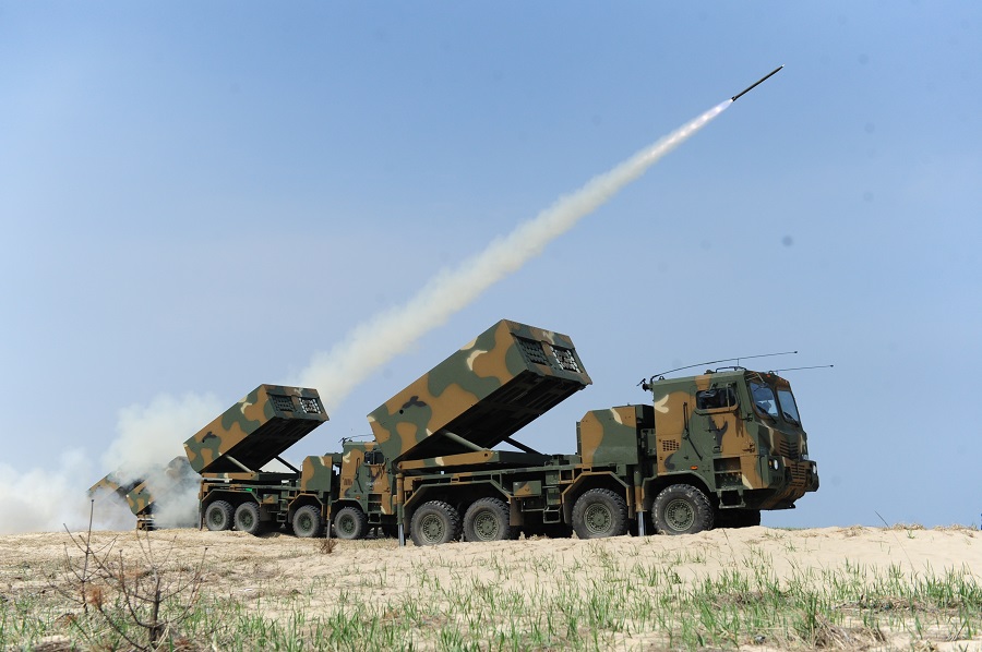 Hanwha Aerospace, the largest aerospace and defence group in South Korea, signed a contract on February 22 to purchase command and control (C2) systems from WB Group, a leading Polish electronics and aeronautics manufacturer, for the delivery of K239 MRLS to the Polish Land Forces.