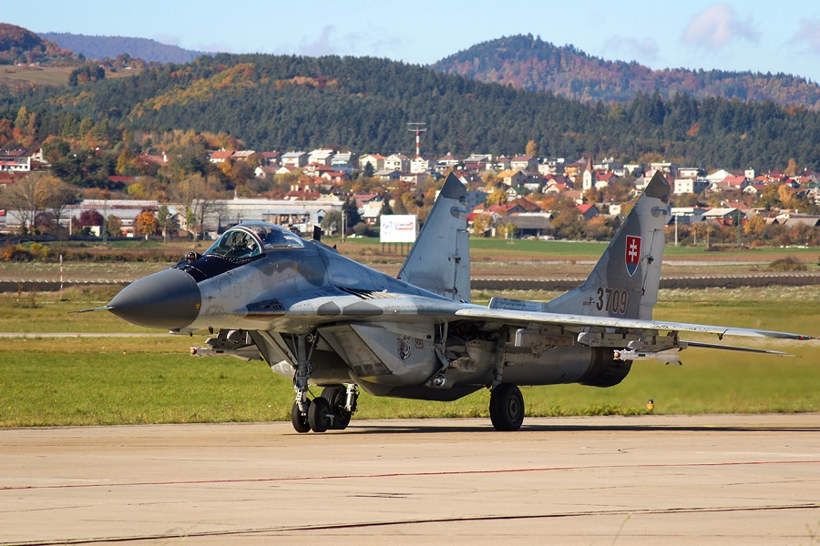 Slovak Defence Minister Jaroslav Nad announced on that Slovak Republic has already delivered the first four MiG-29 aicraft to Ukraine. “May they save many lives and help Ukraine defence its land and infrastructure against Putin’s aggression! Our support will continue as long as needen,” Jaroslav Nad wrote in social media.