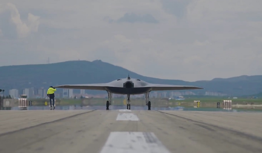Turkish combat drone Anka-3, with its "flying-wing" structure enabling low radar visibility, high-speed transfer capability, and high payload, got on the runway and is counting the days for its maiden flight.