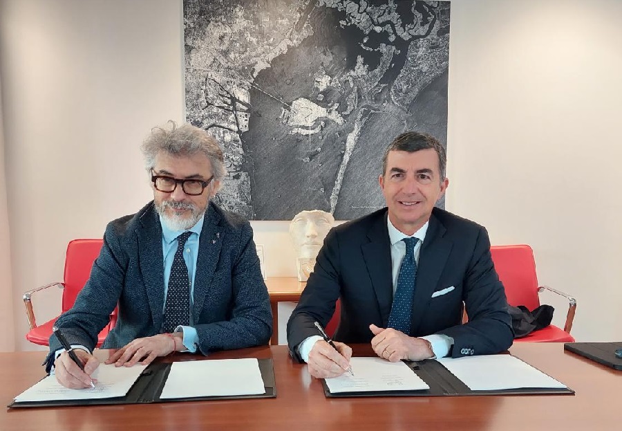 Leonardo, one of the world’s leading players in the Aerospace, Defence & Security sector, and Cisco Systems, a global leader in the networking and IT sectors, have signed a Memorandum of Understanding (MoU) with the aim of scaling up their mutual business relations and launching a structured collaboration in the civil and defense industry domains.