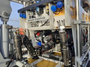 The complete Saab Seaeye Leopard system has been supplied to the Spanish Navy for submarine escape and rescue, and underwater intervention.