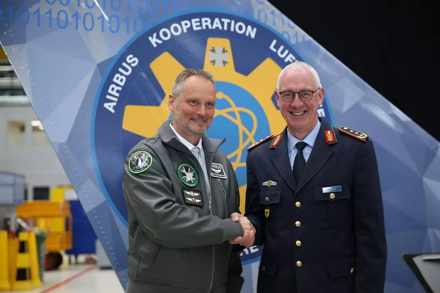 Inspections, upgrades, helpdesk: For 20 years now, Airbus and the German Air Force in Manching have been working together to ensure that German Eurofighters and Tornados are ready for action when it counts - for example, when securing NATO's eastern flank or deploying to the other side of the world.