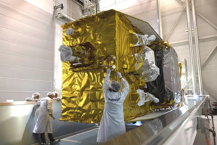 The Airbus-built Arabsat Badr-8 telecommunications satellite has been successfully launched from Cape Canaveral, Florida. Based on Airbus’ latest geostationary Eurostar Neo satellite, Badr-8 will provide connectivity for users across Europe, Middle East, Africa, and central Asia.