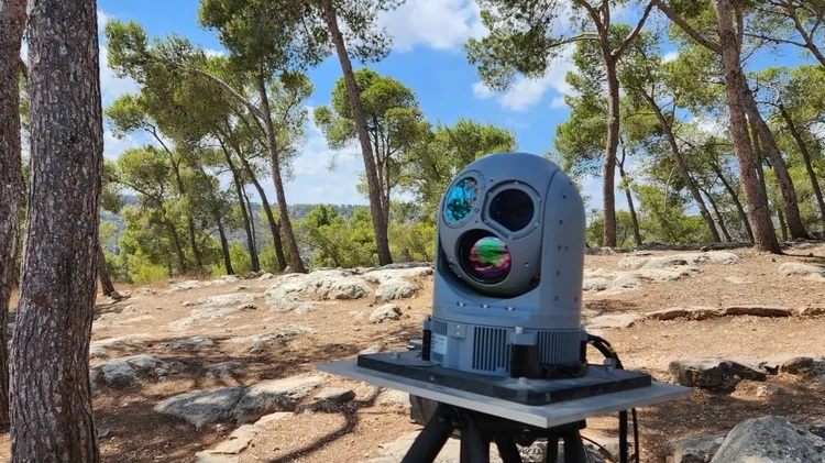The successful integration of CONTROP´s EO/IR camera systems in ESG´s core intelligence for drone detection and defence, the ELYSION C4I system, expands the capabilites of C-UAS systems for military and police customers significantly.