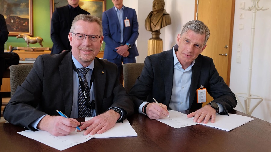 FMV (Försvarets materielverk), the Swedish Defence Materiel Administration, announced the signing of a contract for the delivery of mortar-armed boats as part of the Amfbat 2030 programme.