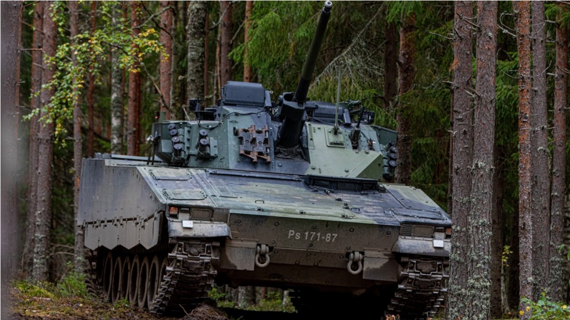 The cooperation between the Finnish Defence Forces' Logistics Department and the Swedish Defence Materiel Administration FMV intensifies through vehicle system procurements.