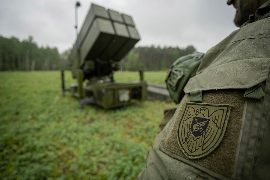 International Exercise Iron Wolf 2023-I running on May 8-20 involves Allied and Lithuanian military, including the Lithuanian Air Force Air Defence Battalion with the Giraffe MkIV surveillance radars, RBS-70 short-range air defence system and the Norwegian Advanced Surface to Air Missile System, NASAMS. The international Field Training Exercise Iron Wolf 2023-I has never integrated the medium-range air defence system before.