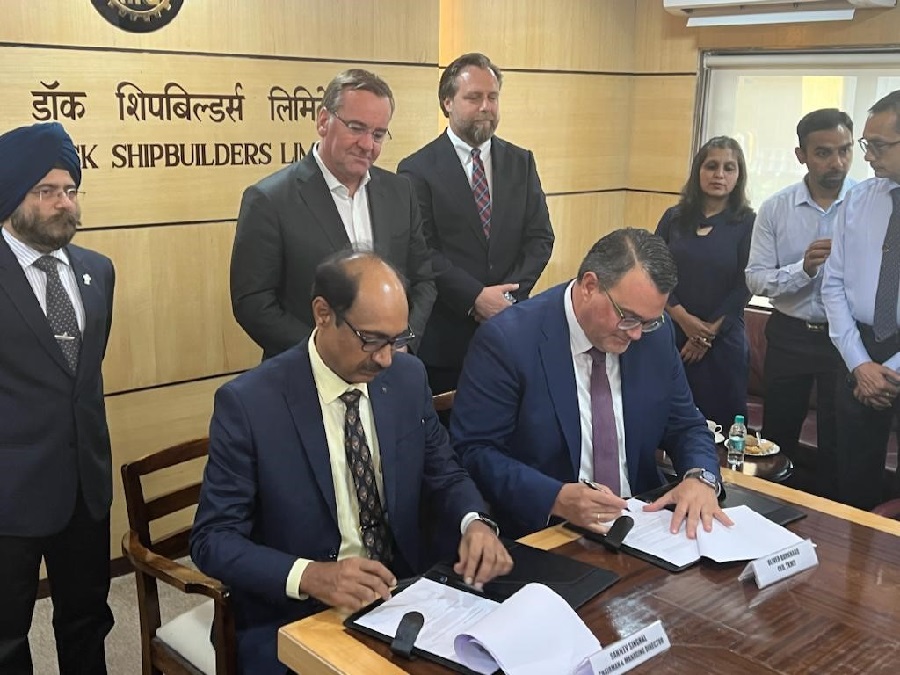 With India being one of Germany’s strategic partners, thyssenkrupp Marine Systems is keen to again demonstrate its expertise in the Indian market. As the market leader for non-nuclear submarines, thyssenkrupp Marine Systems signed a Memorandum of Understanding (MoU) with Mazagon Dock Shipbuilders Limited on the intended construction of conventional, airindependent-propulsion submarines on 7 June 2023.