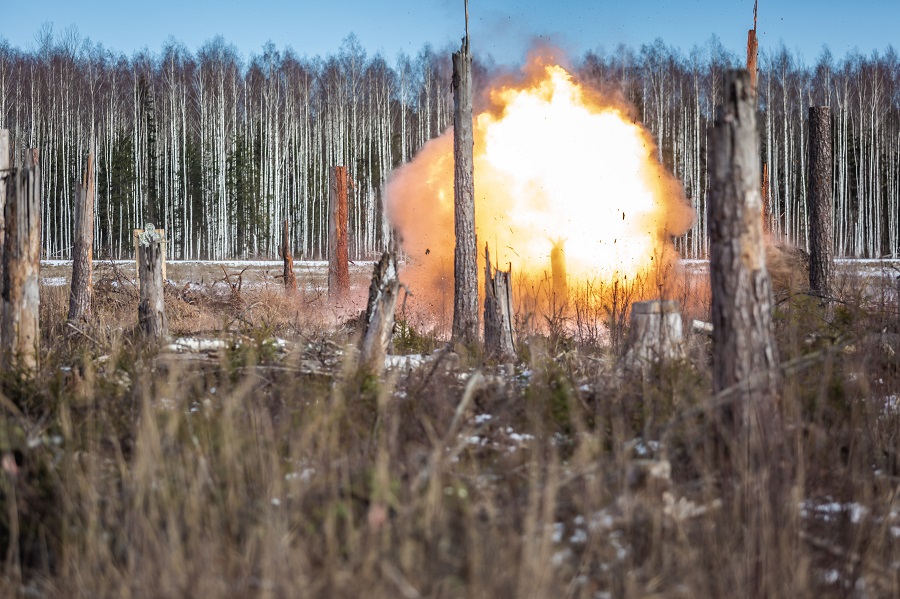 The Estonian Centre for Defence Investments (ECDI), together with the Lithuanian State, the Police and Border Guard Board, and the Rescue Board, signed a framework contract worth nearly EUR 200 million for the procurement of explosives, explosive substances, and explosive charges. The new agreement will make it possible to urgently procure explosives and explosive charges, thus ensuring an advantage when responding in crisis situations.