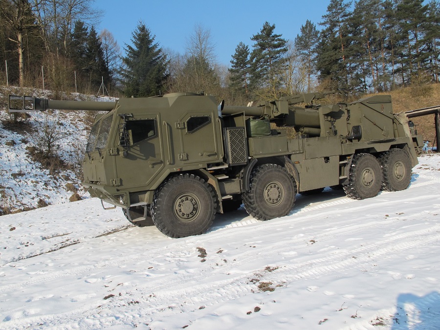 Ukrainian and Slovak defence companies have agreed to jointly develop a 155mm self-propelled howitzer, according to the Slovak publication Denník E.