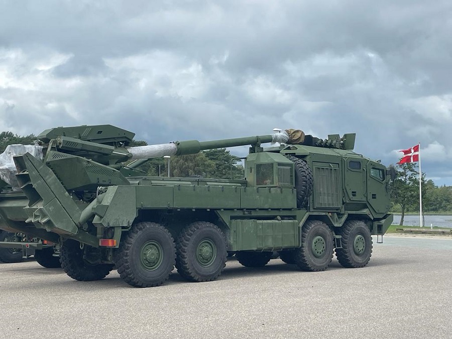Five months after contract signing, the Israeli company Elbit Systems began supplying two very advanced artillery systems to Denmark.