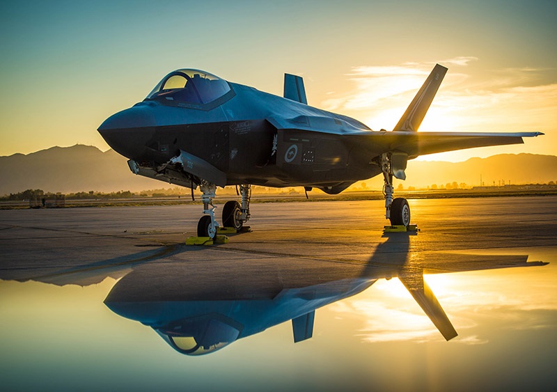 Romania's Ministry of National Defence has submitted a request to the parliament for approval of the purchase of 32 Lockheed Martin F-35A Lightning II multi-role combat aircraft. This marks the initial formal step in the purchasing process.