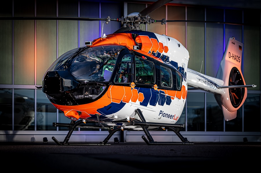 During the German National Aviation Conference in Hamburg, Airbus Helicopters unveiled the PioneerLab, its new twin-engine technology demonstrator based on the H145 platform. It complements Airbus' range of FlightLabs and focuses on testing technologies that reduce helicopter emissions, increase autonomy and integrate bio-based materials.