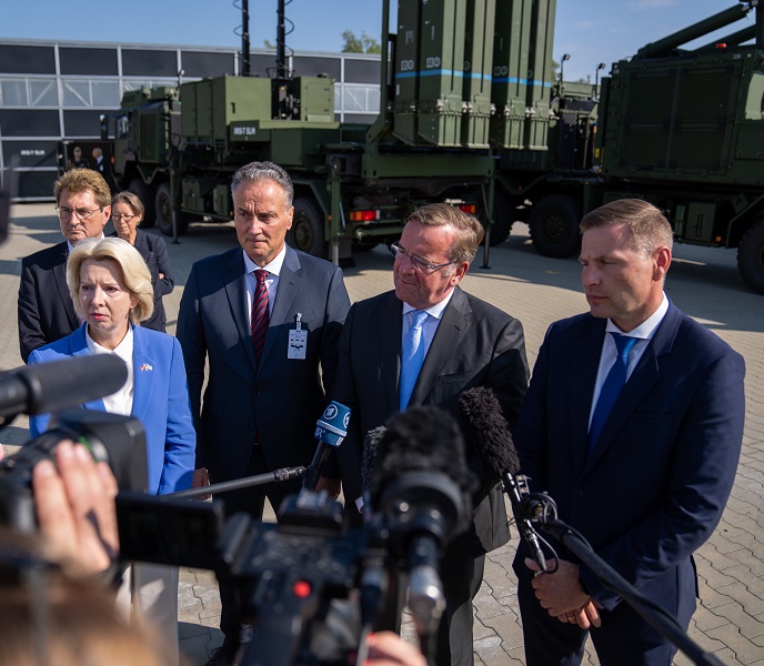 Estonia and Latvia signed a contract for the procurement of the IRIS-T SLM medium-range air defence system from the German defence industry enterprise Diehl Defence. The acquisition of the system will increase the security of Estonian and Latvian airspace, ensuring the best possible protection for the population and the civil and military infrastructure. The approximately EUR 400 million procurement is the largest defence contract in Estonian history.