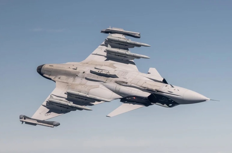 Saab offers 114 Gripen E aircraft to the Indian Air Force. The Swedish company also proposes deep cooperation with local industry in the production and service of aircraft.