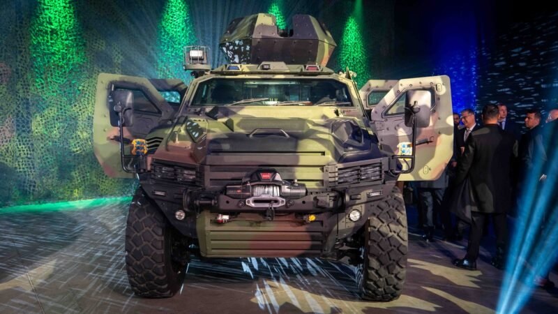 The Estonian Centre for Defence Investments (ECDI) has signed contracts with Nurol Makina and Otokar companies today to supply the Estonian Defence Forces with around 230 wheeled armoured vehicles. Additionally, four wheeled armoured vehicles have been purchased for the Explosive Ordnance Disposal Centre of the Estonian Rescue Board. These armoured vehicles are intended to safeguard the members of the Defence Forces in combat situations, ensuring their rapid and secure deployment on the battlefield.