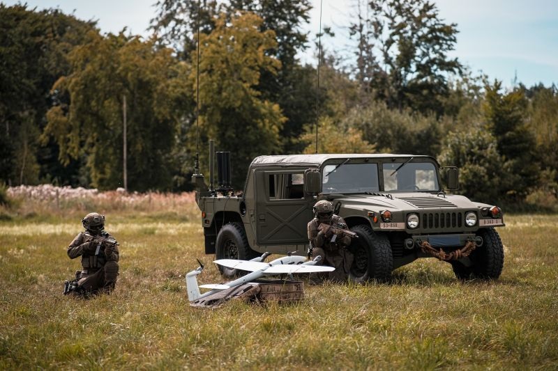 On September 26, the German defence procurement agency, BAAINBW, inked a framework agreement with Quantum Systems for the supply of Vector VTOL drones as part of the FALKE program. These cutting-edge military drones are slated to bolster the capabilities of the German Special Operations Forces (SOF), as revealed in a press release by BAAINBW.