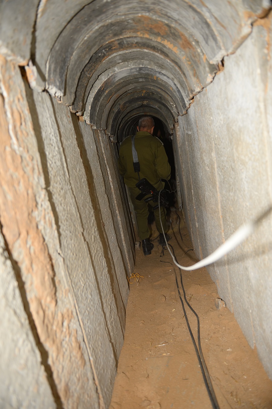 Israel is using special weapons in an effort to destroy tunnels constructed by the Hamas organization beneath Gaza. This network of underground tunnels, referred to as "Metro City" by the IDF, primarily serves as a hiding place for the Hamas leadership, which the IDF has been attempting to target since the beginning of the conflict.