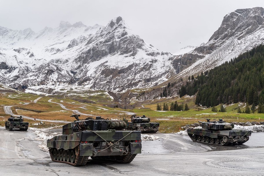 On 22 November, the Federal Council of Switzerland approved the application for the export of 25 Leopard 2 A4 main battle tanks to their original manufacturer, Rheinmetall Landsysteme GmbH in Germany. Germany has given assurances that the tanks will remain either in Germany, with NATO or with its EU partners in order to meet existing shortfalls.