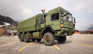 Rheinmetall MAN Military Vehicles (RMMV) has just scored another significant sales success in Austria, winning a request for tenders for a further lot of logistic vehicles for the Austrian Army. A corresponding enlargement of the existing framework agreement with Bundesbeschaffung GmbH (BGG) of Vienna, the Austrian procurement organization, envisages delivery of up to 300 trucks, primarily from the HX family of vehicles. The expanded contract for the newly won lot runs for 48 months and offers the possibility of flexible call-offs of vehicles with an aggregate value of over €300 million.