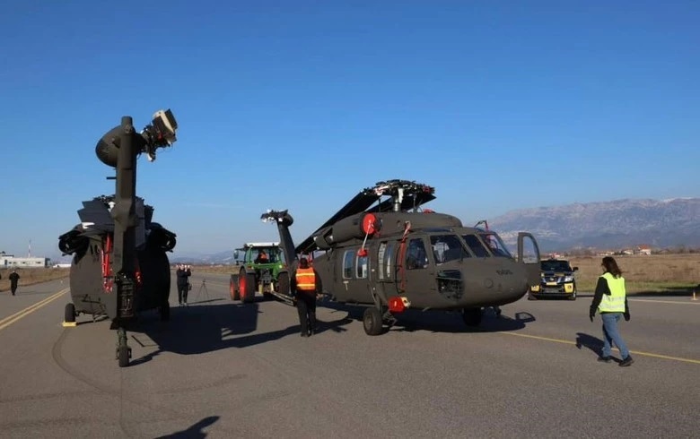 The Albanian Ministry of Defence has received two UH-60 Black Hawk helicopters from the United States.