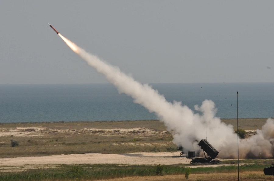 Romania is set to enhance its air defence capabilities with the acquisition of 200 PAC-2 GEM-T missiles. This decision, announced by Romania's Ministry of National Defence, is part of a larger NATO-supported procurement plan.