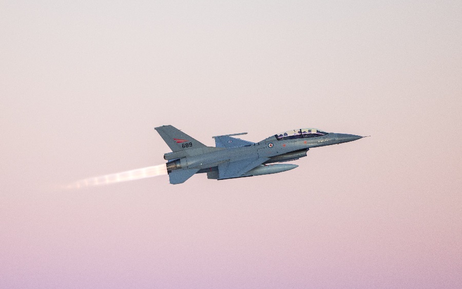 Norway is providing two F-16 fighter jets to train Ukrainian personnel in Denmark, along with ten instructors to assist in the training. "The contribution of F-16 from the military sector is nothing short of impressive," stated the Norwegian Defence Minister Bjørn Arild Gram.