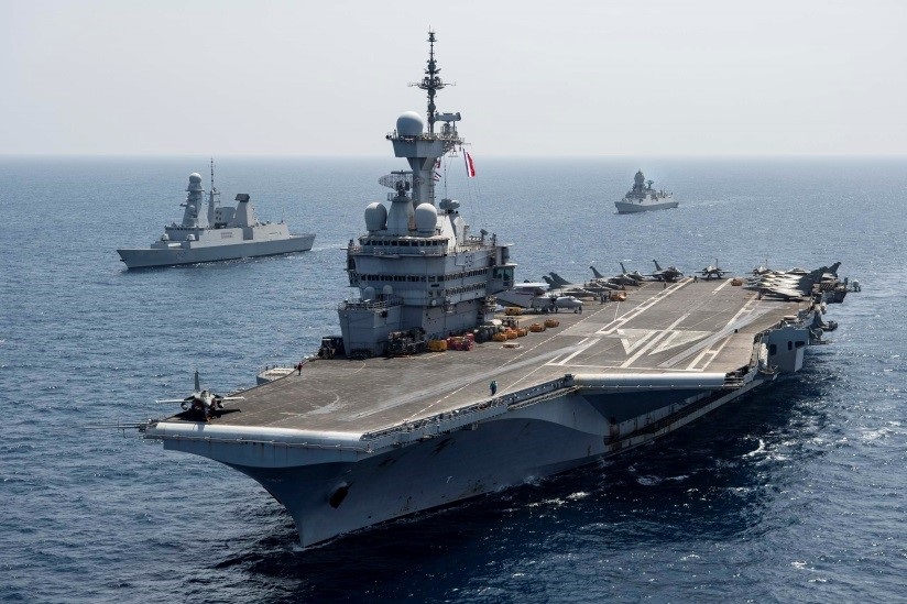The French defence procurement agency (DGA) has officially commissioned the modernization of the Charles de Gaulle aircraft carrier, awarding the contract to Naval Group