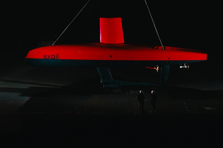 Exail, a leading provider of maritime autonomy solutions, has unveiled its new transoceanic Uncrewed Surface Vessel (USV), the DriX O-16. Benefitting from an autonomy of 2,500 Nm and a unique naval architecture that enables the USV to withstand the most severe ocean conditions, the new DriX O-16 has been designed for long-duration operations (up to 30 days) and can deploy multiple payloads and subsea assets.