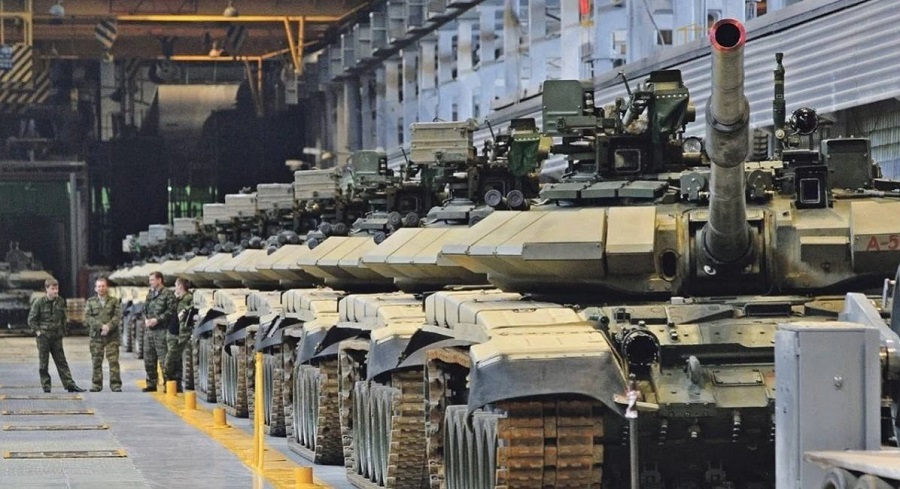 Despite the losses suffered in the war with Ukraine, Russia has consistently pursued plans to increase the capacity of its armed forces. However, as part of the so-called “Shoigu reform”, its military is encountering difficulties related to, among other things, the insufficient production capacity of the arms industry. At the same time, the militarisation of society and the importance of ideological factors, such as imperialism and anti-Westernism, in its foreign policy is growing. For NATO countries, this means not only the need for stronger support for Ukraine, but the implementation of other measures that take into account the growing Russian threat.