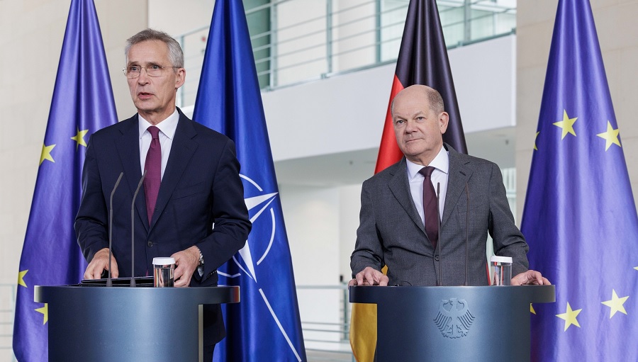 NATO Secretary General Jens Stoltenberg met with Chancellor Olaf Scholz in Berlin on Friday (26 April 2024), thanking him for Germany’s leading role in NATO and its support to Ukraine. “Germany makes major contributions to our shared security,” said Stoltenberg.