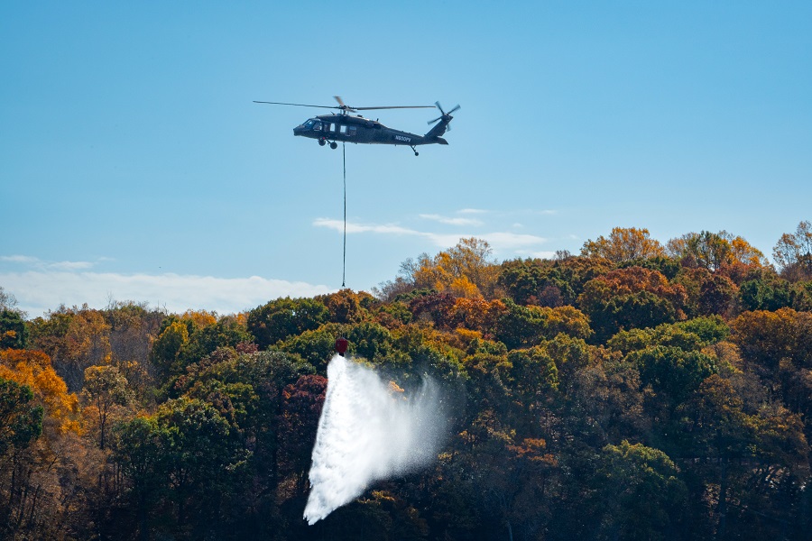 Autonomous Black Hawk helicopter successfully demonstrates wildfire suppression capabilities