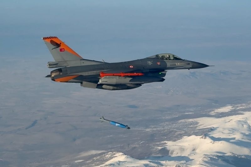 ASELSAN: GÖZDE guidance kit achieves precision strike on moving target in F-16 fighter test