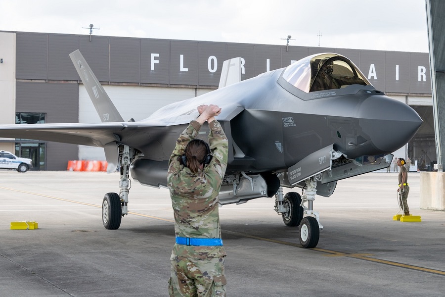 The Florida Air National Guard has entered a new era with the arrival of its first F-35A Lightning II fighter jet. The milestone marks a significant advancement for the 125th Fighter Wing (125th FW), making it the fourth Air National Guard unit to integrate the state-of-the-art aircraft.