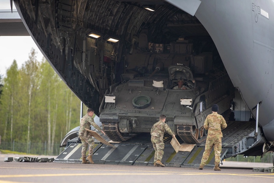 U.S. Army deploys M2A4 Bradley fighting vehicles to NATO’s eastern flank